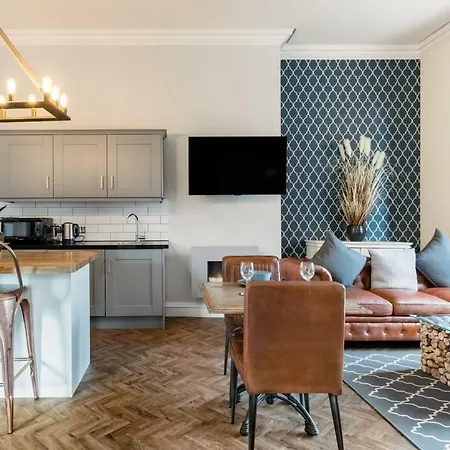 The Heaton At Claremont Serviced * Leeds (West Yorkshire)