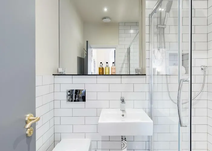 דירה The Heaton At Claremont Serviced