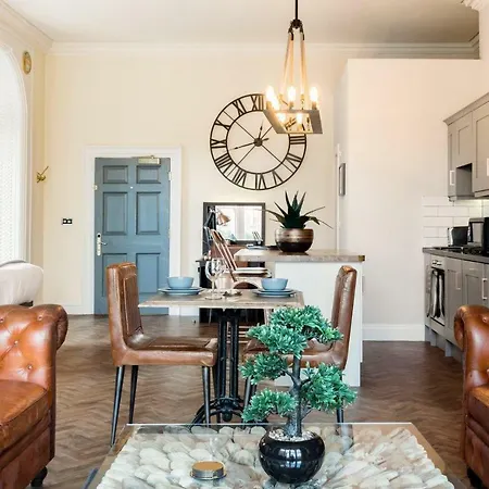 The Heaton At Claremont Serviced Apartment
