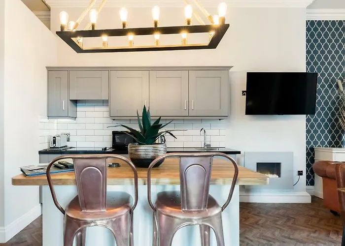 Апартаменти The Heaton At Claremont Serviced Лідс